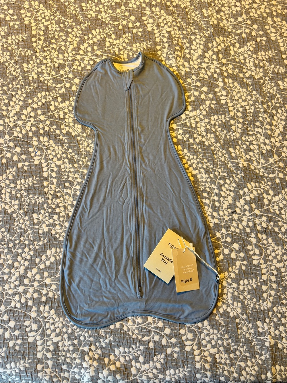 NWT Kyte Baby Swaddle Bag - Small